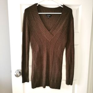 Le Chateau V Neck long sleeve knitted sweater dress
